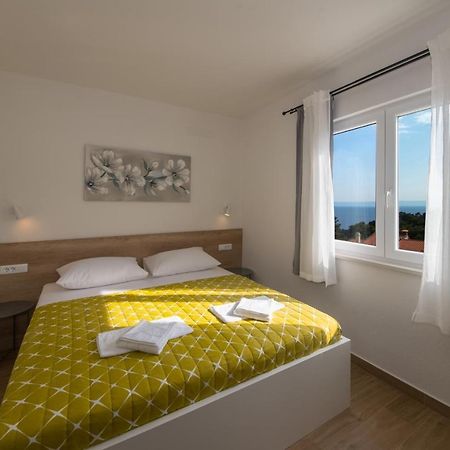 Apartment Mare Krvavica Dış mekan fotoğraf